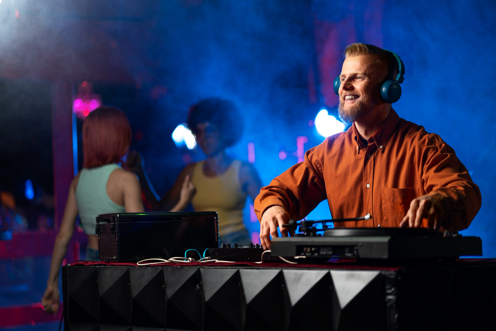Hire Speakers for an Event